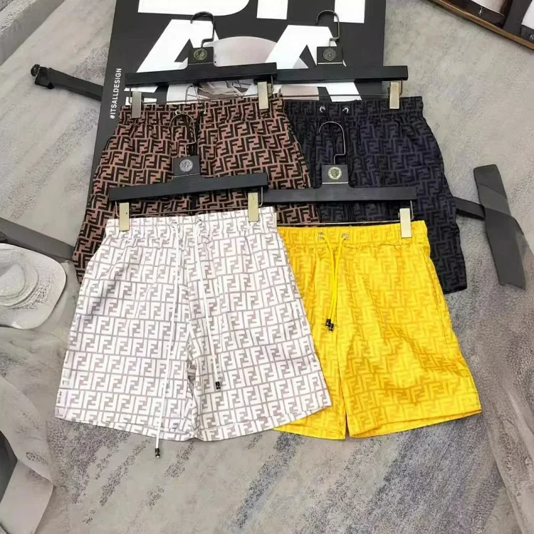 Fendi · Παντελόνια και σορτς