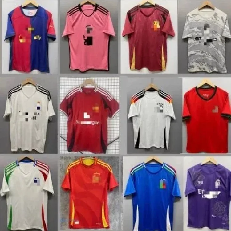 Football · قمصان تي شيرت