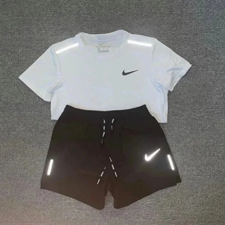 Nike Basketball Reflective Set · Trička