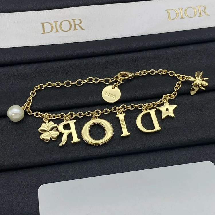 Dior Diorama Charm · Doplňky