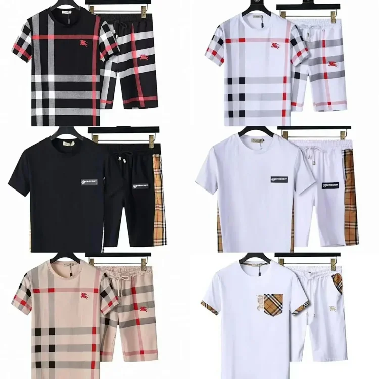 Burberry Short Suit 40colo · T-shirts