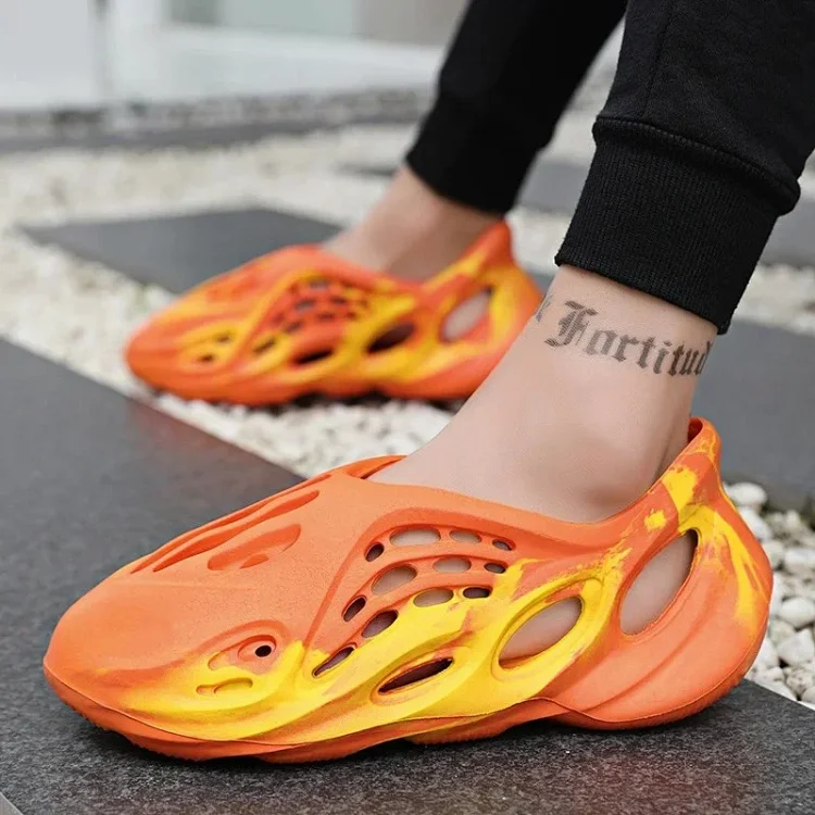 Adidas Yeezy Foam Runner 26 · Boty a pantofle