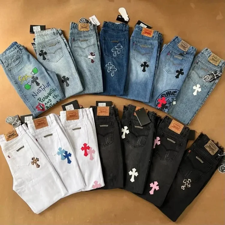 VAQUEROS CHROME HEARTS · سراويل وشورتات
