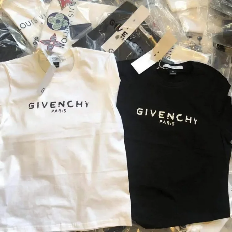 Givenchy Tee · Boty a pantofle
