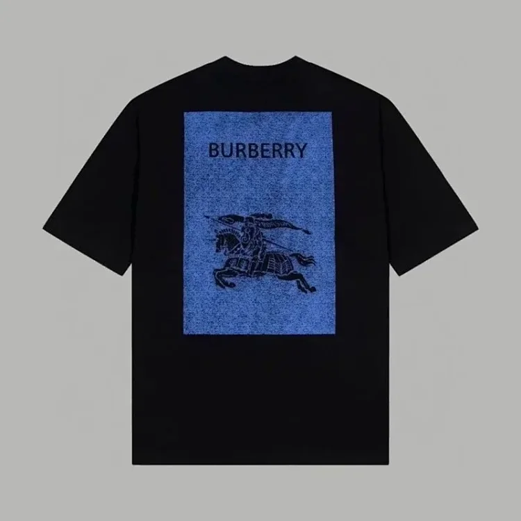 Burberry Tee · قمصان تي شيرت