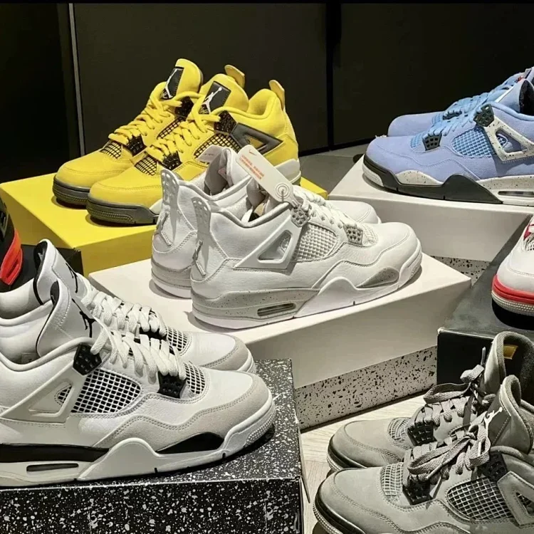 JORDAN 4 · Scarpe