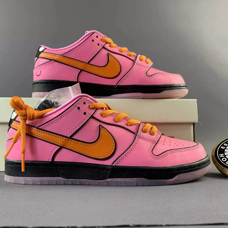 NIKE SB DUNK LOW · Schuhe & Slipper