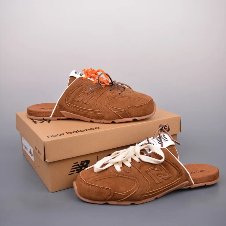New Balance MAYA Slides 8 · Schuhe & Slipper