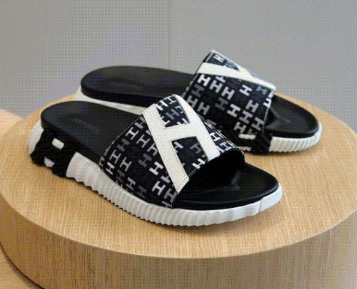 Hermes H Pattern Slide Sandals 21 · Schuhe & Slipper