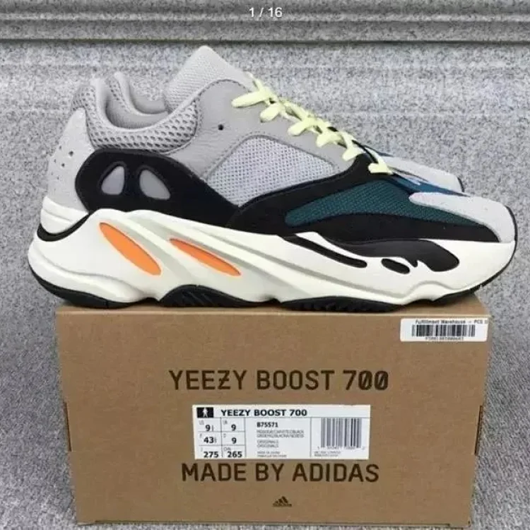 ADIDAS YEEZY 700 · Chaussures