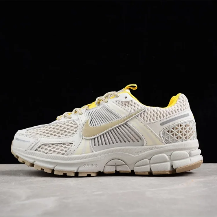 Nike Air Zoom Vomero · Schuhe & Slipper