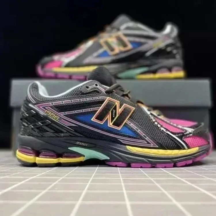 New Balance1906R · Schuhe & Slipper