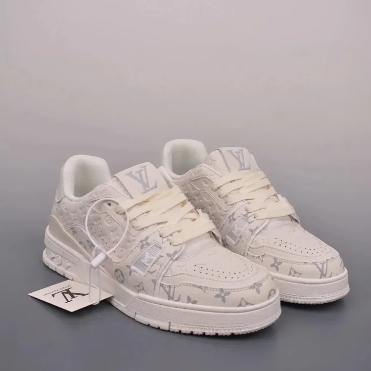 Louis Vuitton trainer · Schuhe & Slipper