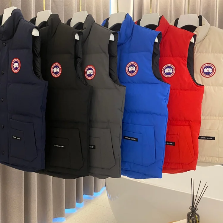 Canada Goose Vest · Accesorios