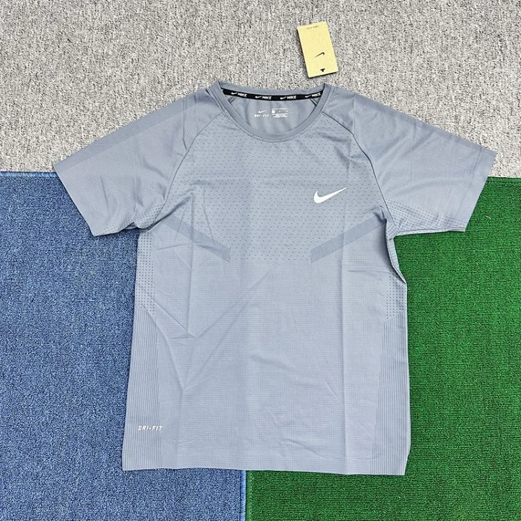 Nike sports suit short sleeves · Camisetas