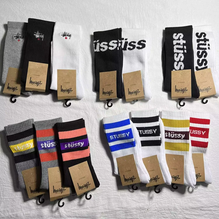 Stussy Classic Logo Socks 1 · Accessoires