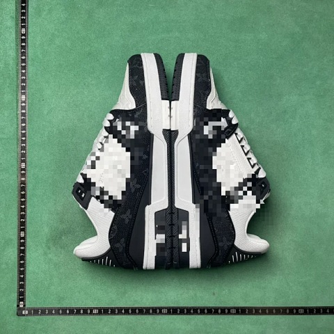P7B · Schuhe & Slipper